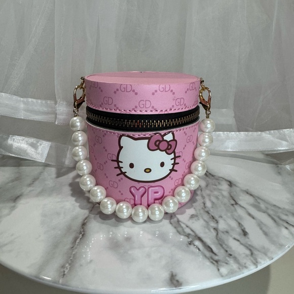 Hello Kitty Kids Accessory Bag - Picture 3 of 4